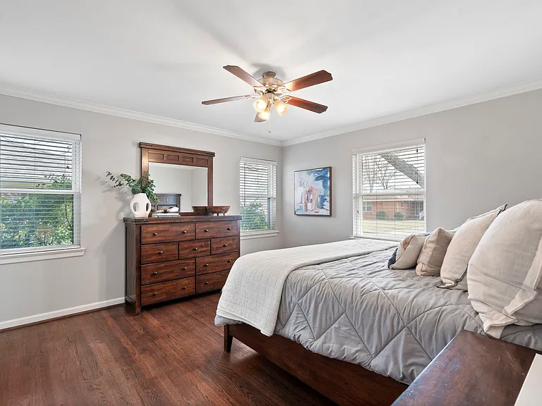 10615 Larchfield Ln — Photo 23