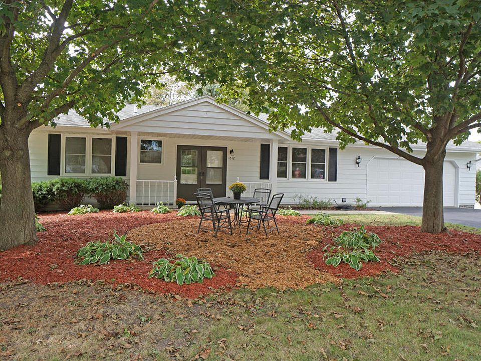 1st image of 1512 Hillside Ln