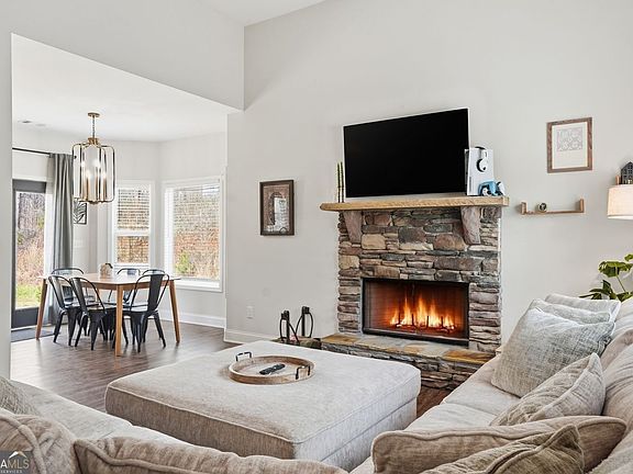 5th image of 6842 Auraria Rd