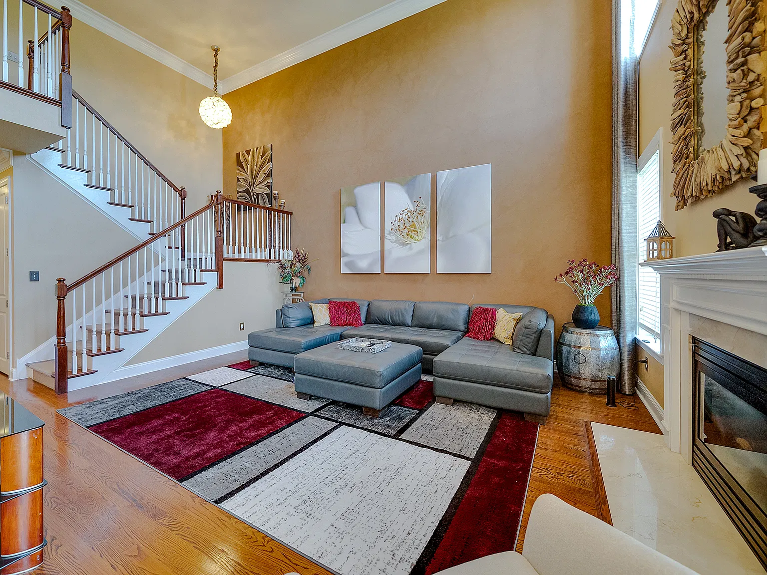 3 bed, 3700 sqft, $3,975 — Photo 2