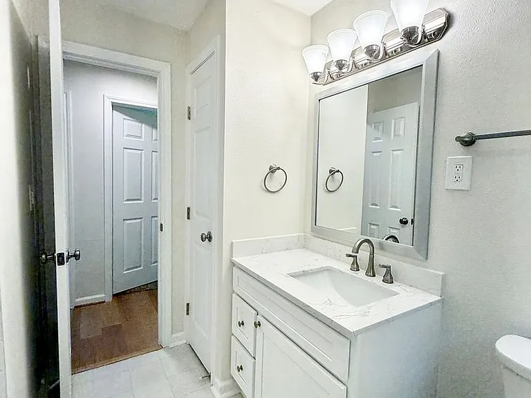 8 Piney Way — Photo 23