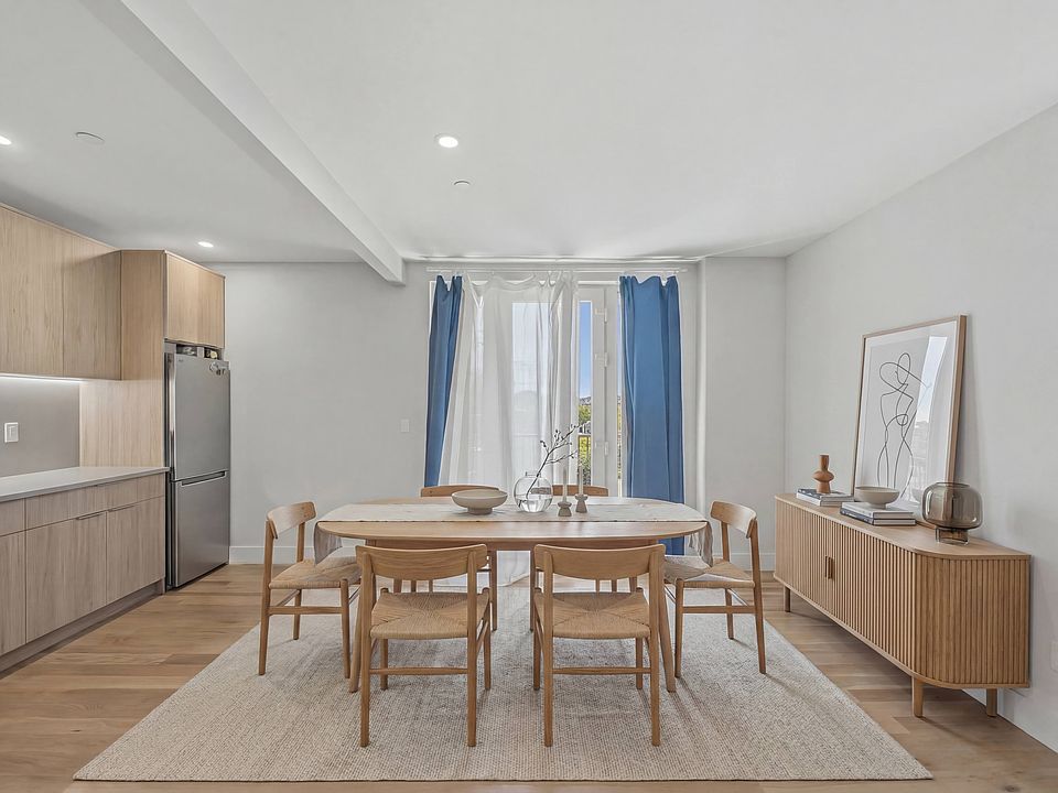 1st image of 31-61 Vernon Blvd #6A