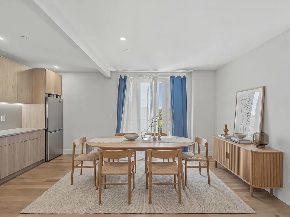 31-61 Vernon Blvd #6A