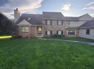 1872 Yingling Dr, Spring Grove, PA 17362