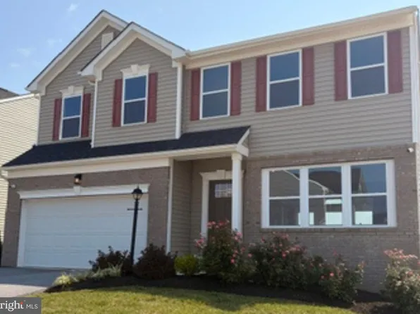 41 Peters Ave, Ranson, WV 25438