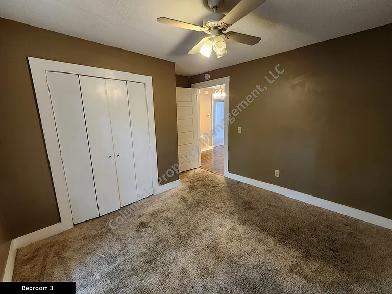 1907 Henderson St — Photo 10