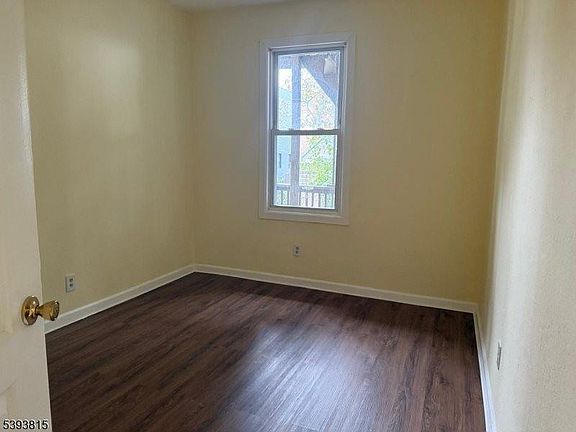 5th image of 170 Taylor St Floor 1