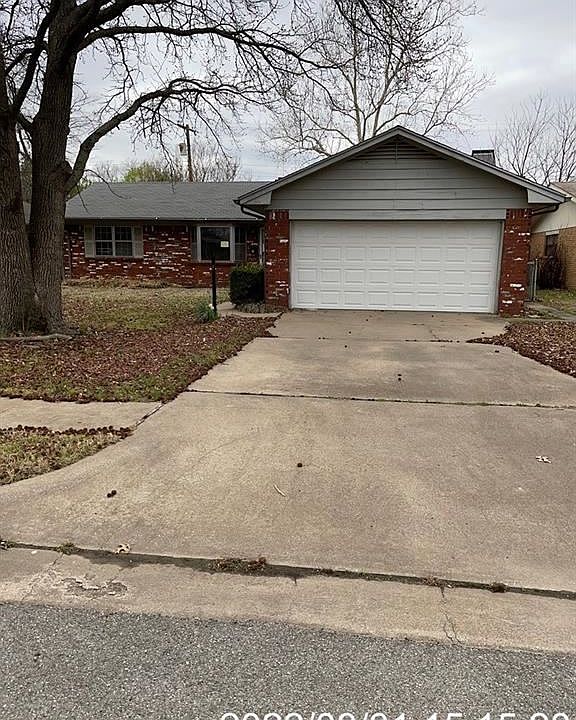 1st image of 3016 S 86th Ave E