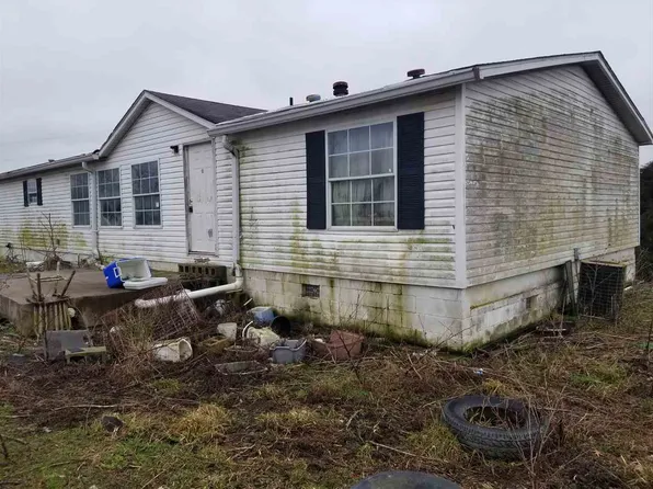 2574 Blanket Creek Rd, Falmouth, KY 41040