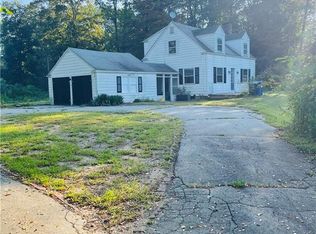 90 Wauregan Rd, Brooklyn, CT 06234