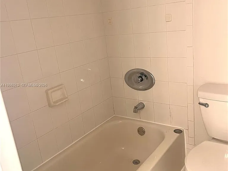 15761 SW 148th Ter — Photo 12