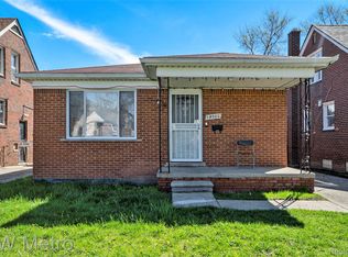 19380 Fairport St, Detroit, MI 48205