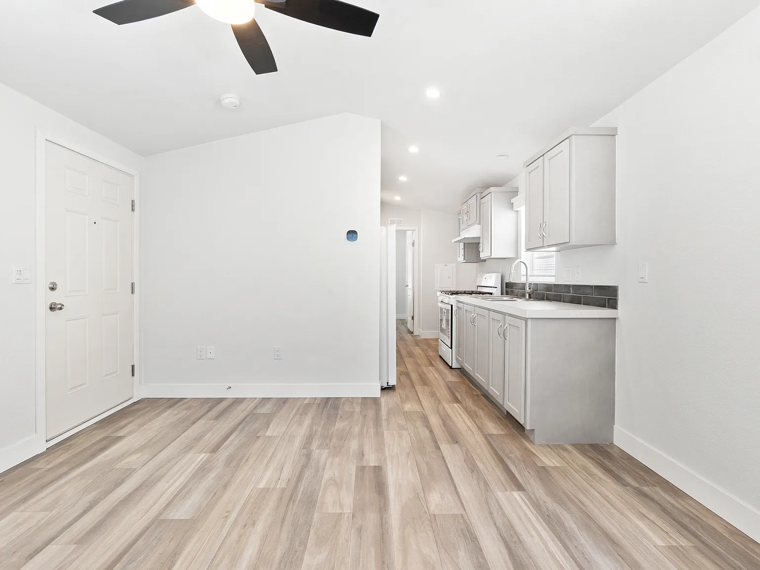 1 bed, $1,700 — Photo 1