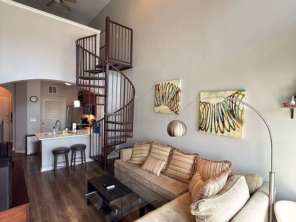3rd image of 2505 San Gabriel St APT 609