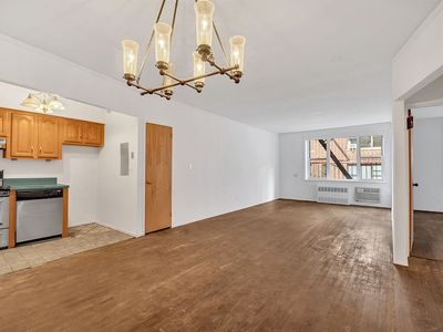 235 W 70th St APT 5B, Manhattan, NY, 10023