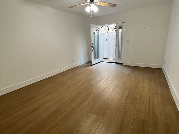 2nd image of 1010 N Crescent Heights Blvd APT 5A
