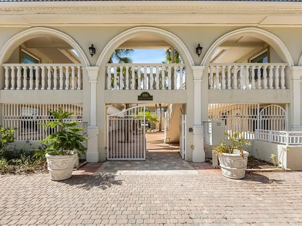 980 7th AVE S #203, NAPLES, FL 34102