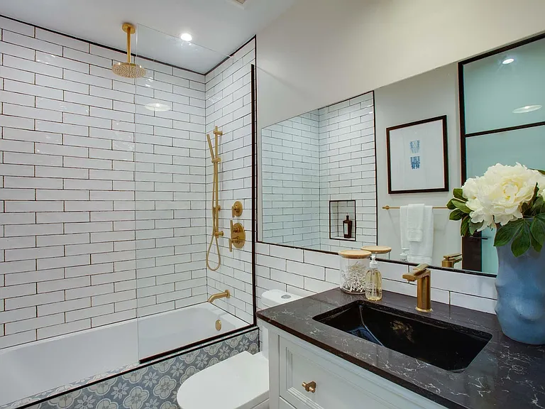 1254 N Las Palmas Ave #7 — Photo 14