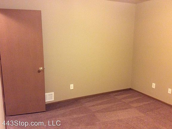 5th image of 2570 E Oakbrook Dr Unit A