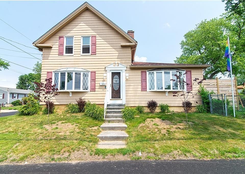 1st image of 62 Coit Ave