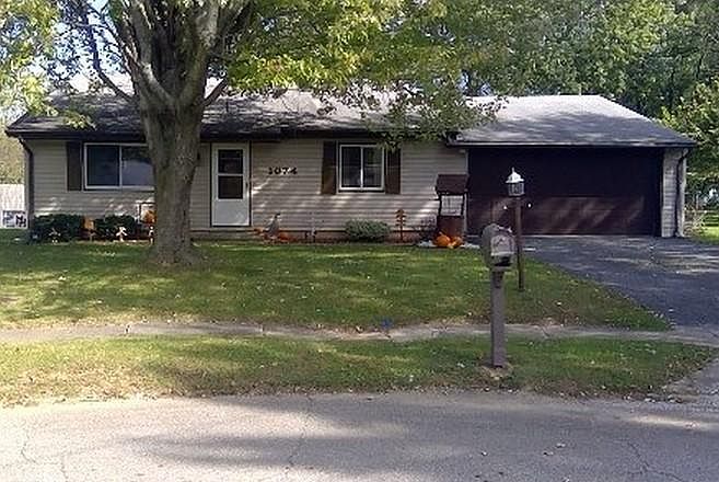 1st image of 1074 Amherst Dr