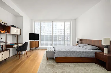 Rented by Nest Seekers International