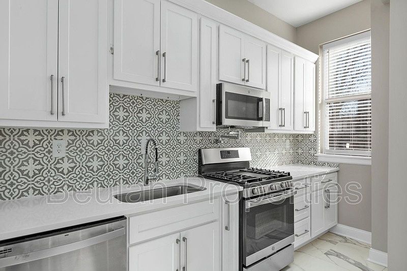 1st image of 1718 S 13th St