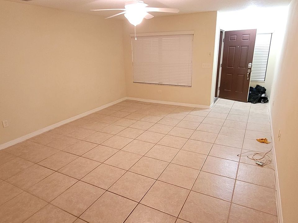 2nd image of 426 Carina Cir