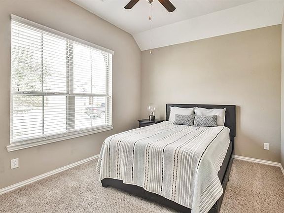 5th image of 22315 Taren Court