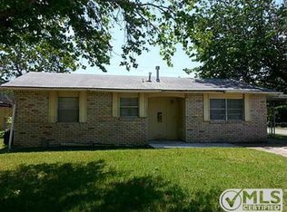 1518 Briarwood Dr, Mesquite, TX 75149
