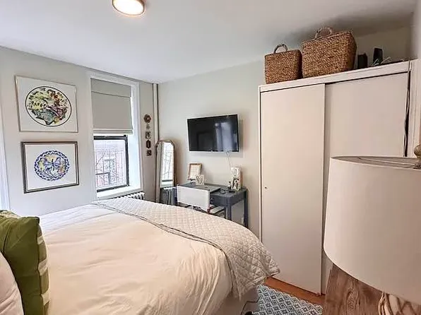 120 West 3rd Street image 1 of 7