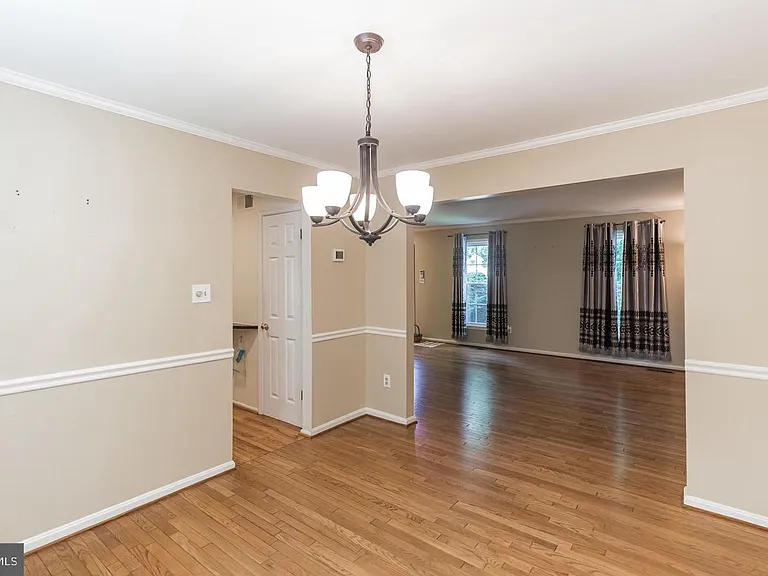 4283 Country Squire Ln — Photo 18