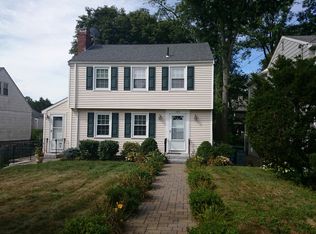 208 Church St, West Roxbury, MA 02132
