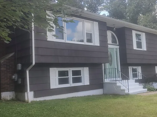 76 Brook Lane, North Branford, CT 06471