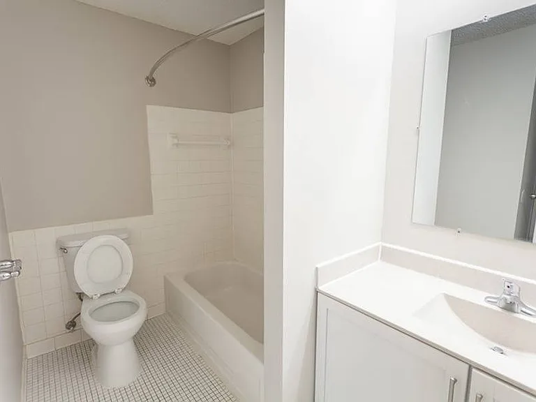 Reno bath