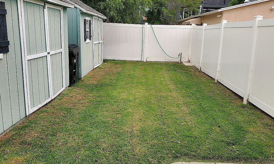 2nd image of 4715 34th St