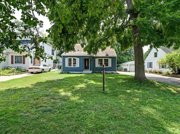 1825 Vahlen St, Madison, WI 53704