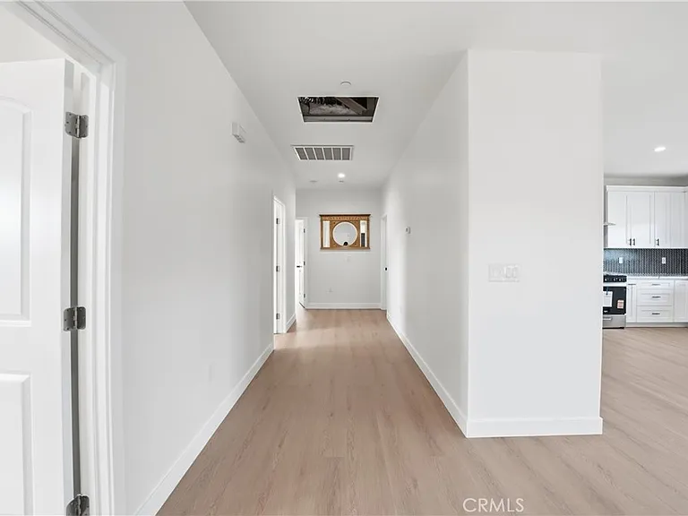 16315 Orick Ave — Photo 5