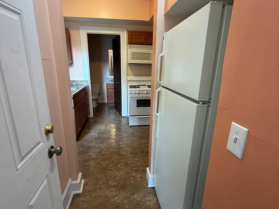 1302 Quincy Ave #2
