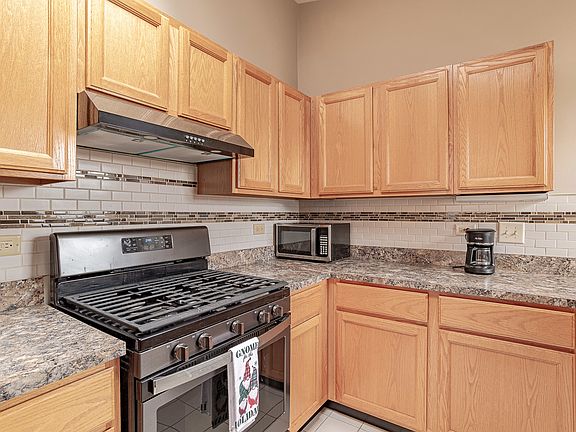 4th image of 129 Portsmouth Ct #129