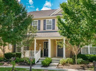4621 Grand Strand Dr, Grove City, OH 43123