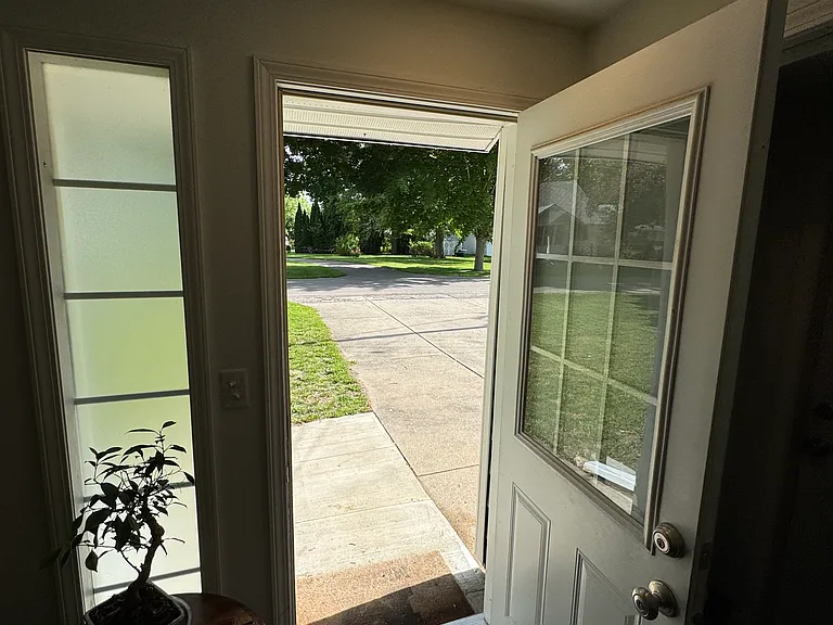 220 W Williams St — Photo 29