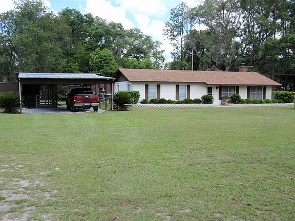 2nd image of 124 Live Oak Ln