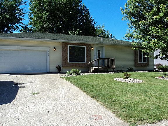 2nd image of 1041 27th St