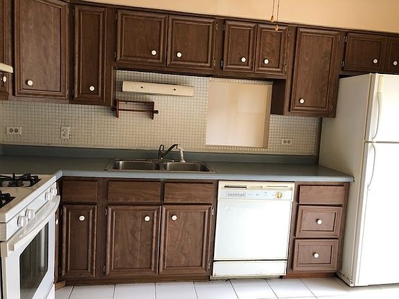 5th image of 9654 S Karlov Ave