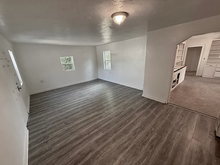 3305 Cypress St #6 — Photo 4