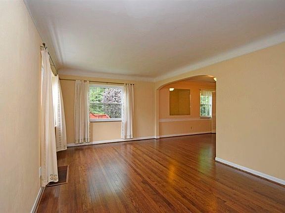 4th image of 947 Winsray Ct