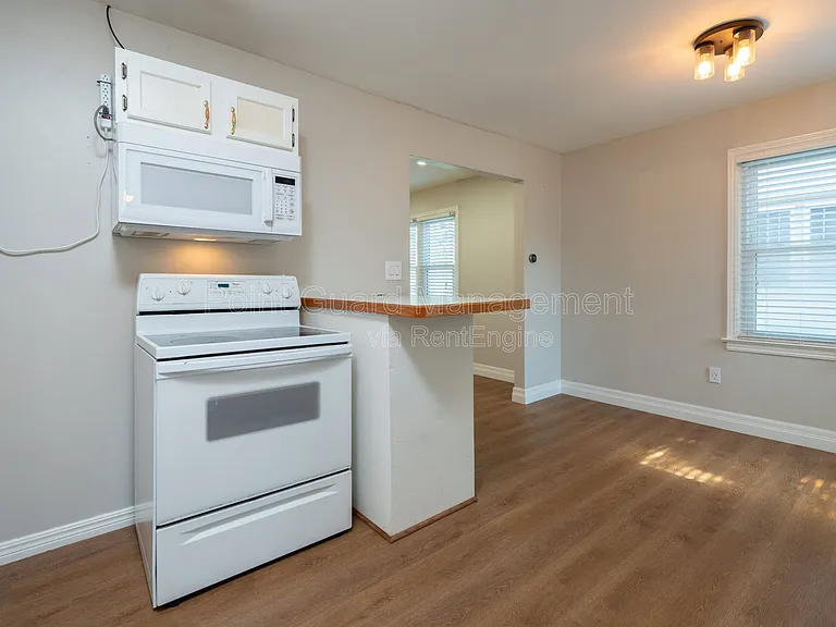 547 N Custer St — Photo 22