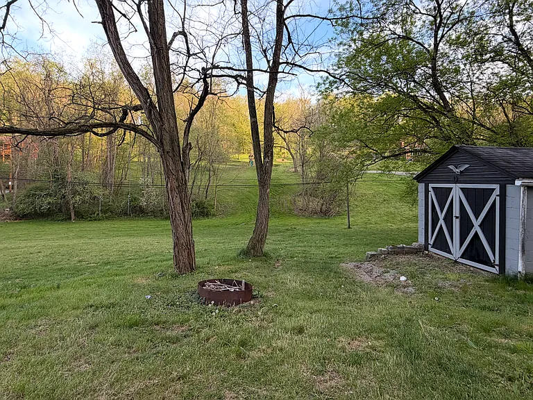 6625 Library Rd — Photo 15