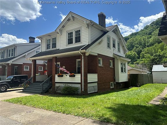 3rd image of 5505 Washington Ave SE